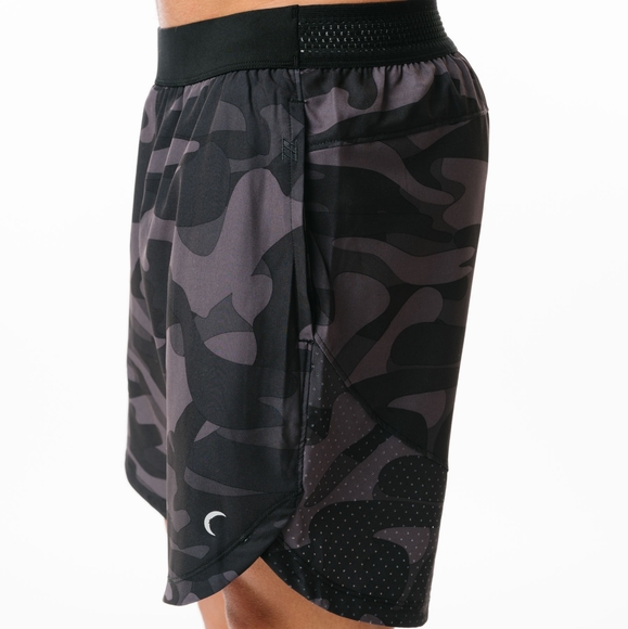 NEW- Zyia 5523 Men's Black Camo Versatility Plus Shorts NWT  size XXL - Picture 6 of 7